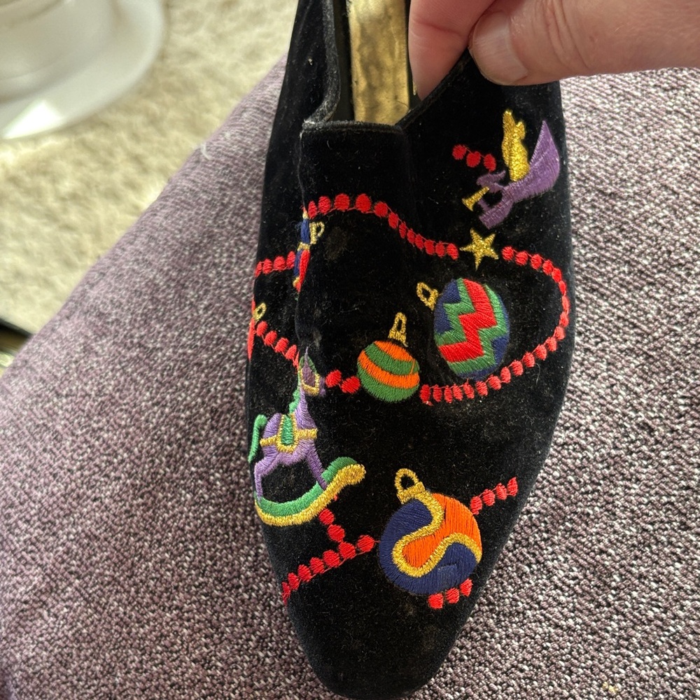 Westbound Black Embroidered Mules - Picture 4 of 6